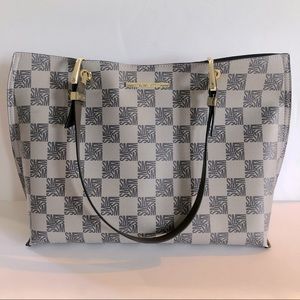 Steve Madden Tote Bag